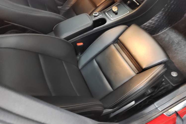 Used Mercedes-Benz CLA 2018 CLA 200 Sport Edition Right Front Seat