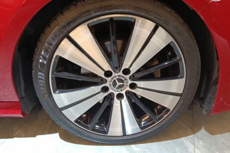 Used Mercedes-Benz CLA 2018 CLA 200 Style Edition Right Front Wheel Hub