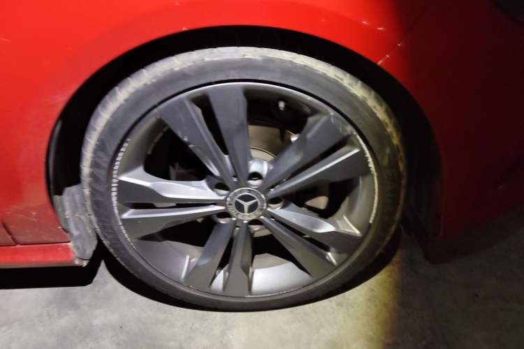 Used Mercedes-Benz CLA 2018 CLA 200 Sport Edition Right Front Wheel Hub