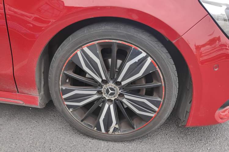 Used Mercedes-Benz CLA 2018 CLA 200 Style Edition Right Front Wheel Hub