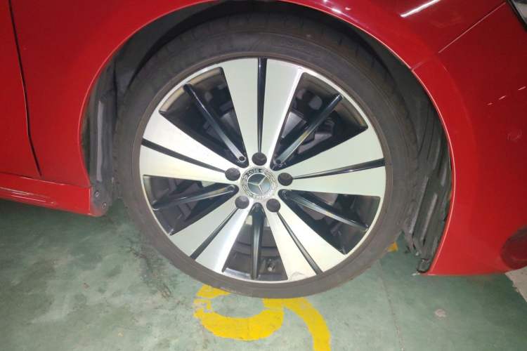 Used Mercedes-Benz CLA 2018 CLA 200 Style Edition Right Front Wheel Hub