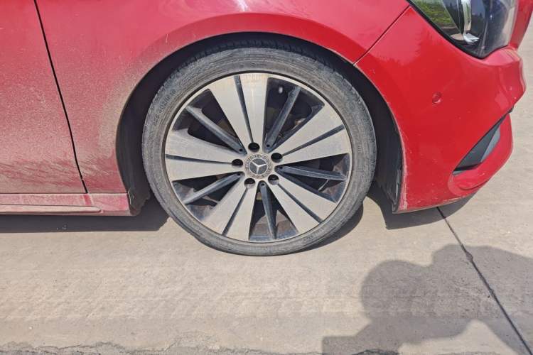 Used Mercedes-Benz CLA 2018 CLA 200 Style Edition Right Front Wheel Hub