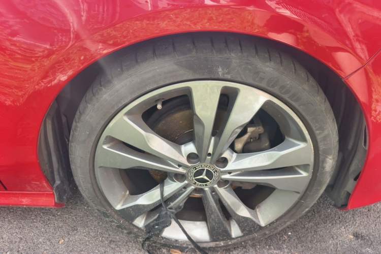 Used Mercedes-Benz CLA 2018 CLA 200 Sport Edition Right Front Wheel Hub