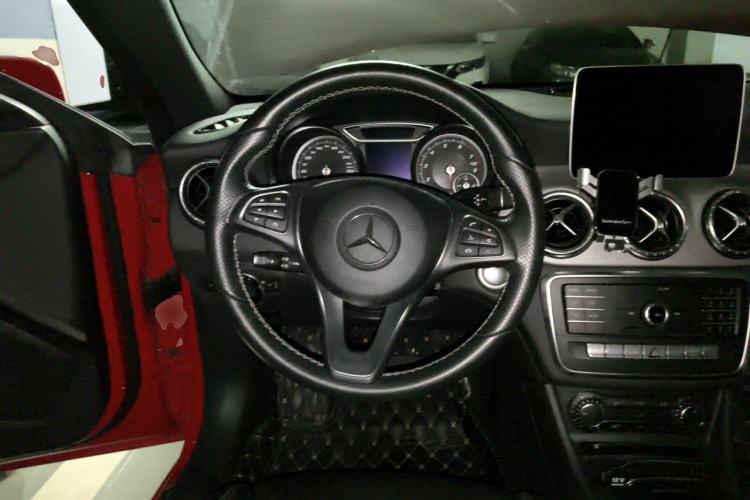 Used Mercedes-Benz CLA 2018 CLA 200 Style Edition Steering Wheel