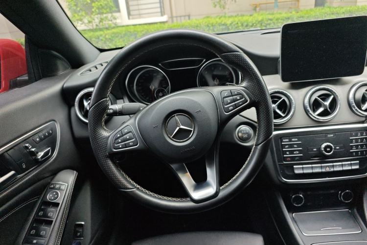 Used Mercedes-Benz CLA 2018 CLA 200 Style Edition Steering Wheel