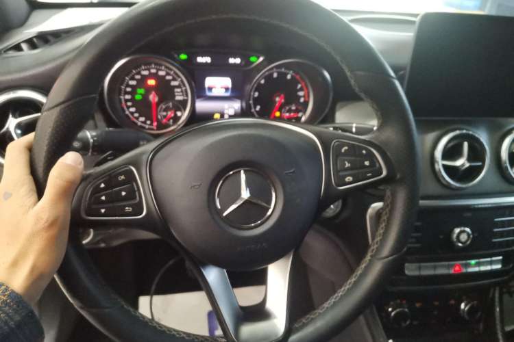 Used Mercedes-Benz CLA 2018 CLA 200 Style Edition Steering Wheel