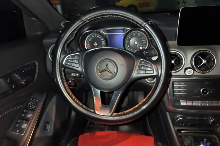 Used Mercedes-Benz CLA 2018 CLA 200 Style Edition Steering Wheel