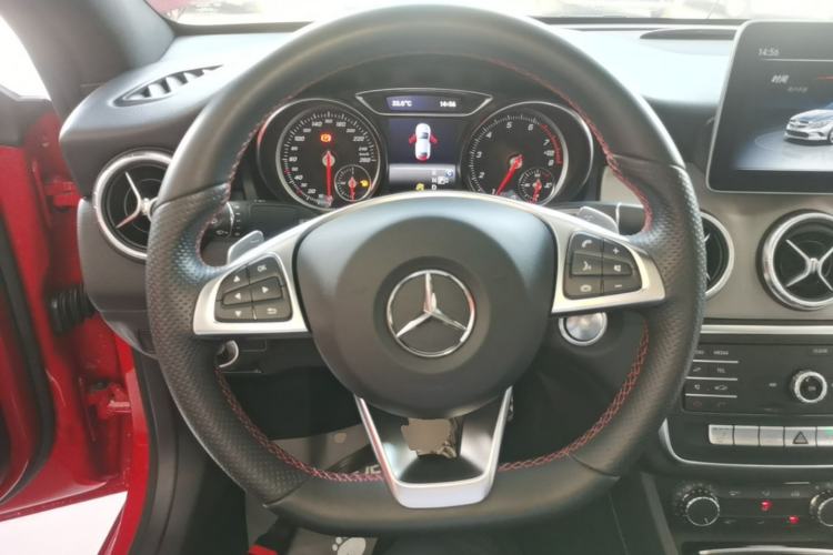 Used Mercedes-Benz CLA 2018 CLA 220 4MATIC Steering Wheel