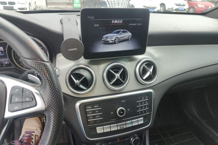 Used Mercedes-Benz CLA 2018 CLA 220 4MATIC Audio And AC Panel