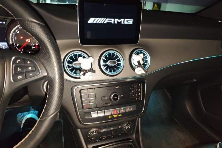 Used Mercedes-Benz CLA 2018 CLA 200 Style Edition Audio And AC Panel