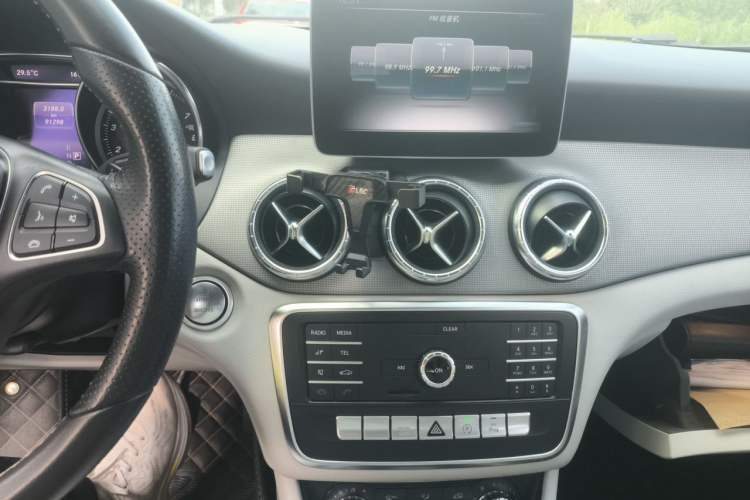 Used Mercedes-Benz CLA 2018 CLA 200 Sport Edition Audio And AC Panel