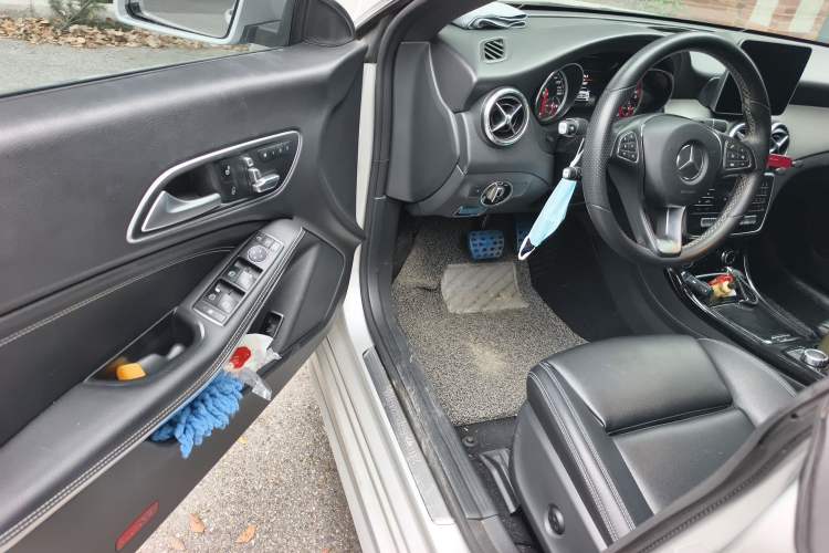 Used Mercedes-Benz CLA 2018 CLA 200 Style Edition Driver Seat
