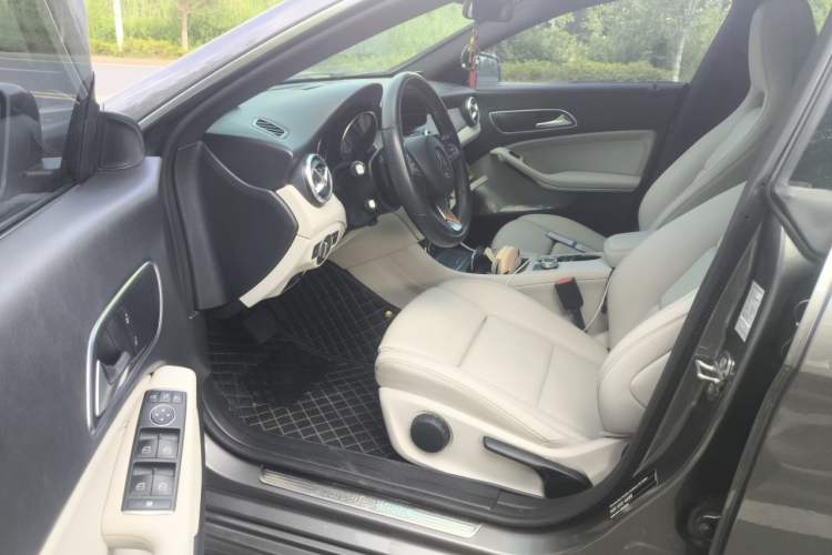 Used Mercedes-Benz CLA 2018 CLA 200 Sport Edition Driver Seat