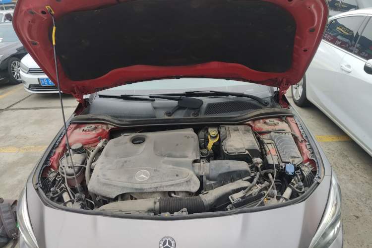Used Mercedes-Benz CLA 2018 CLA 220 4MATIC Engine Bay