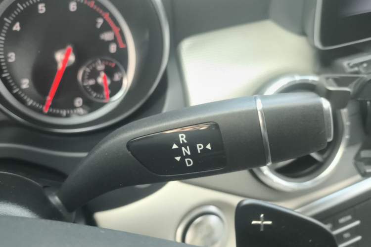 Used Mercedes-Benz CLA 2018 CLA 200 Sport Edition Gear Lever