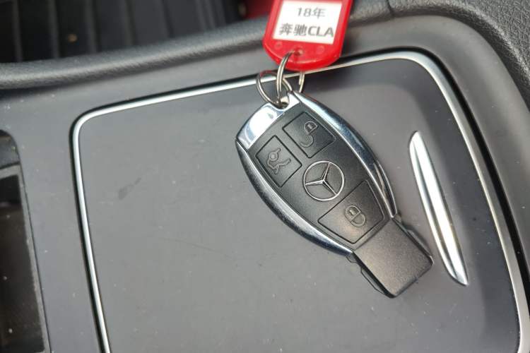 Used Mercedes-Benz CLA 2018 CLA 220 4MATIC Interior 1