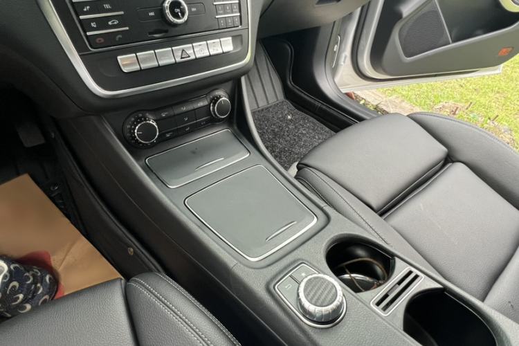 Used Mercedes-Benz CLA 2018 CLA 200 Style Edition Interior 4