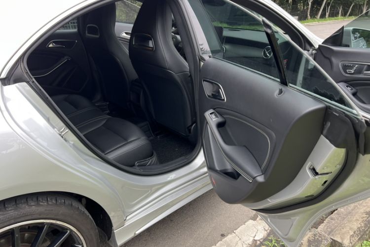 Used Mercedes-Benz CLA 2018 CLA 200 Style Edition Interior 5