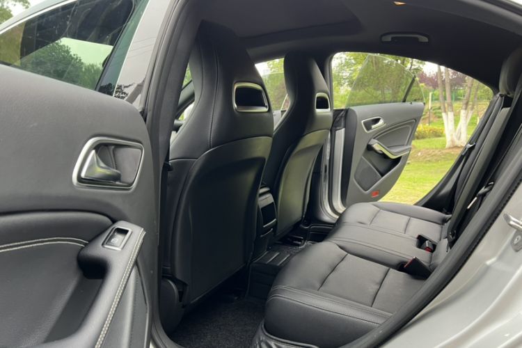 Used Mercedes-Benz CLA 2018 CLA 200 Style Edition Interior 8