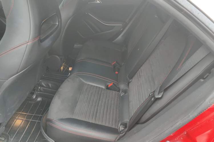 Used Mercedes-Benz CLA 2018 CLA 220 4MATIC Left Rear Seat