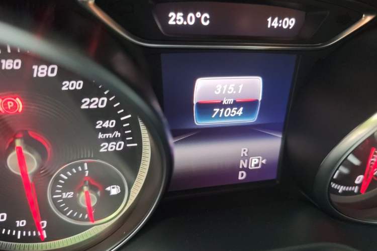 Used Mercedes-Benz CLA 2018 CLA 200 Style Edition Odometer Close Up