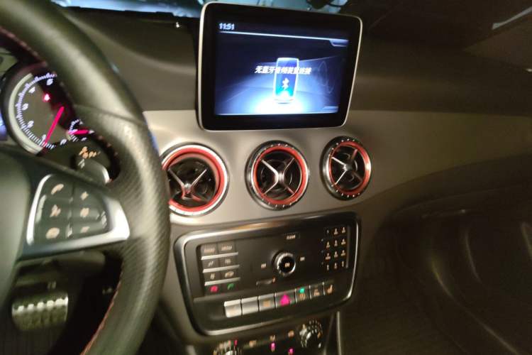 Used Mercedes-Benz CLA 2018 CLA 220 4MATIC Audio And AC Panel