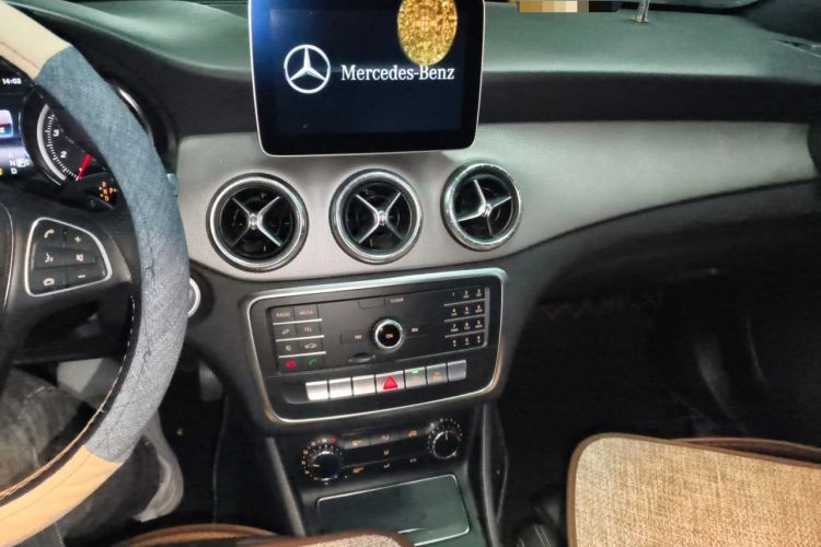 Used Mercedes-Benz CLA 2018 CLA 200 Style Edition Audio And AC Panel