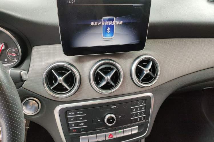 Used Mercedes-Benz CLA 2018 CLA 200 Sport Edition Audio And AC Panel