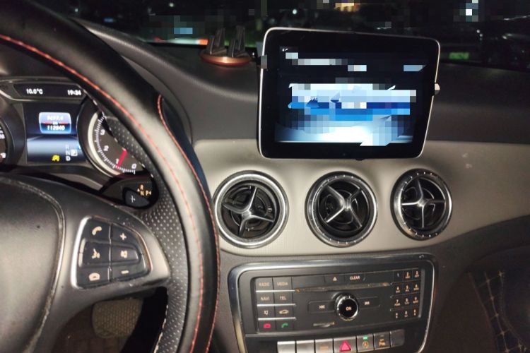 Used Mercedes-Benz CLA 2018 CLA 200 Style Edition Audio And AC Panel