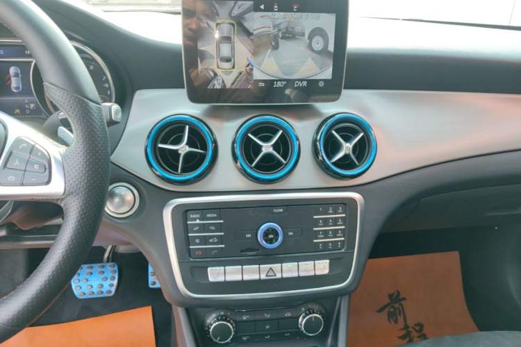 Used Mercedes-Benz CLA 2018 CLA 220 4MATIC Audio And AC Panel