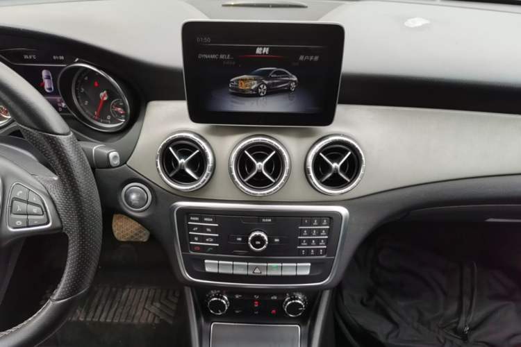 Used Mercedes-Benz CLA 2018 CLA 200 Style Edition Audio And AC Panel