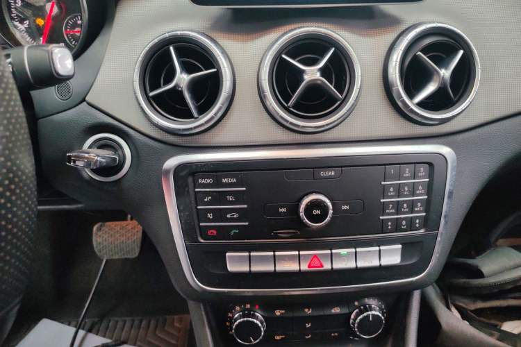Used Mercedes-Benz CLA 2018 CLA 200 Sport Edition Audio And AC Panel