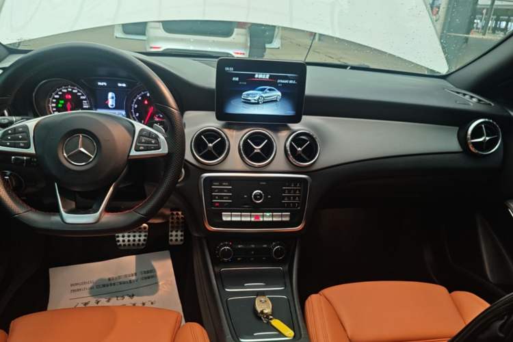 Used Mercedes-Benz CLA 2018 CLA 220 4MATIC Audio And AC Panel