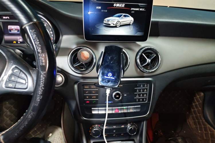 Used Mercedes-Benz CLA 2018 CLA 200 Sport Edition Audio And AC Panel