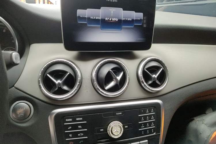 Used Mercedes-Benz CLA 2018 CLA 200 Sport Edition Audio And AC Panel