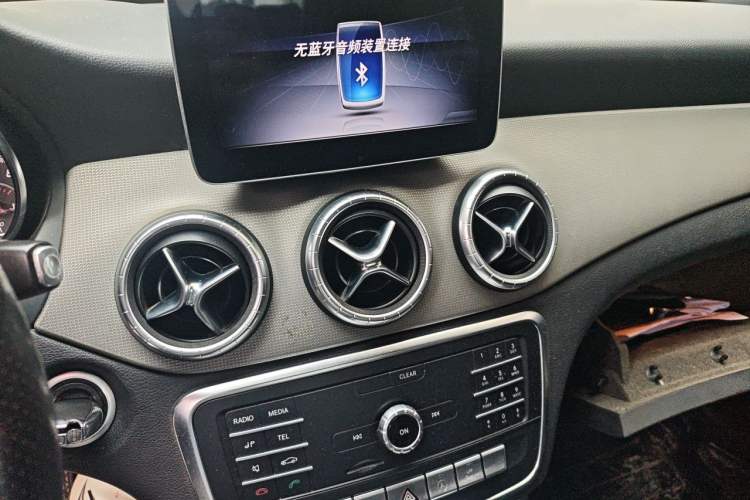 Used Mercedes-Benz CLA 2018 CLA 200 Style Edition Audio And AC Panel