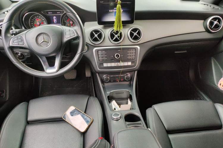 Used Mercedes-Benz CLA 2018 CLA 200 Sport Edition Center Console
