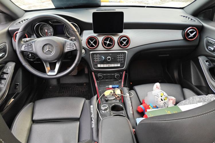 Used Mercedes-Benz CLA 2018 CLA 200 Style Edition Center Console