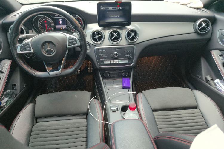 Used Mercedes-Benz CLA 2018 CLA 220 4MATIC Center Console