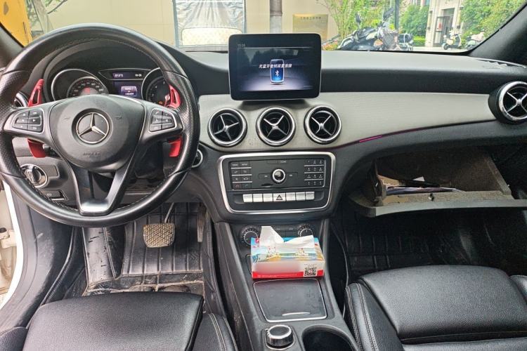 Used Mercedes-Benz CLA 2018 CLA 200 Style Edition Center Console