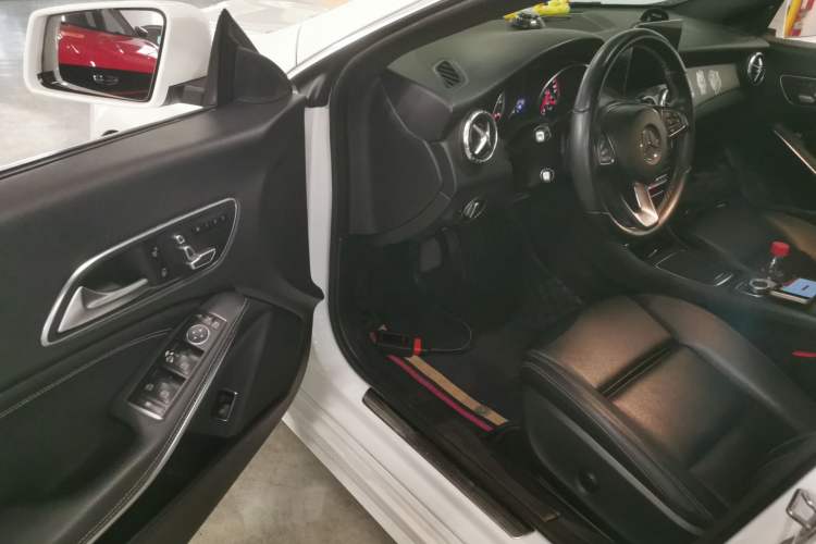 Used Mercedes-Benz CLA 2018 CLA 200 Style Edition Driver Seat
