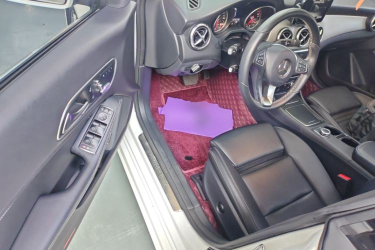 Used Mercedes-Benz CLA 2018 CLA 200 Style Edition Driver Seat