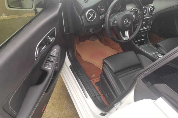 Used Mercedes-Benz CLA 2018 CLA 200 Style Edition Driver Seat