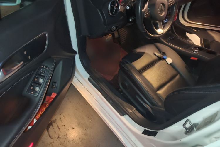Used Mercedes-Benz CLA 2018 CLA 200 Sport Edition Driver Seat