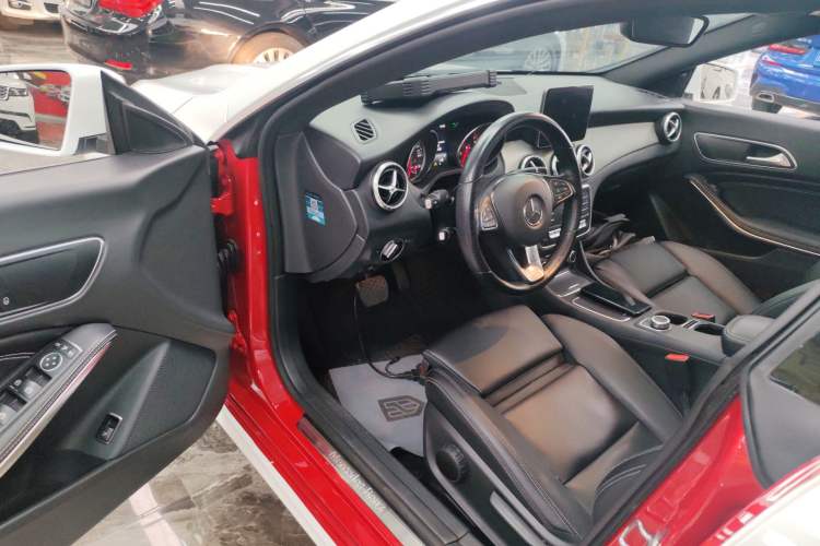 Used Mercedes-Benz CLA 2018 CLA 200 Sport Edition Driver Seat