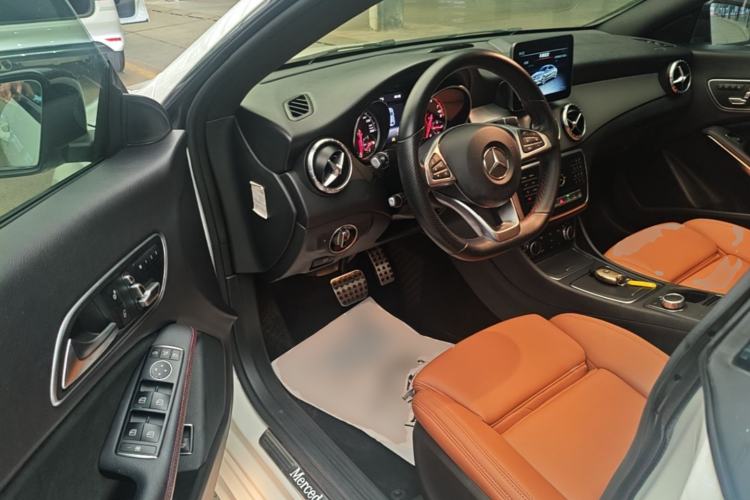 Used Mercedes-Benz CLA 2018 CLA 220 4MATIC Driver Seat