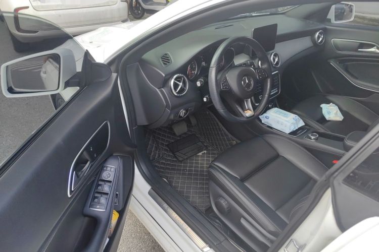 Used Mercedes-Benz CLA 2018 CLA 200 Sport Edition Driver Seat