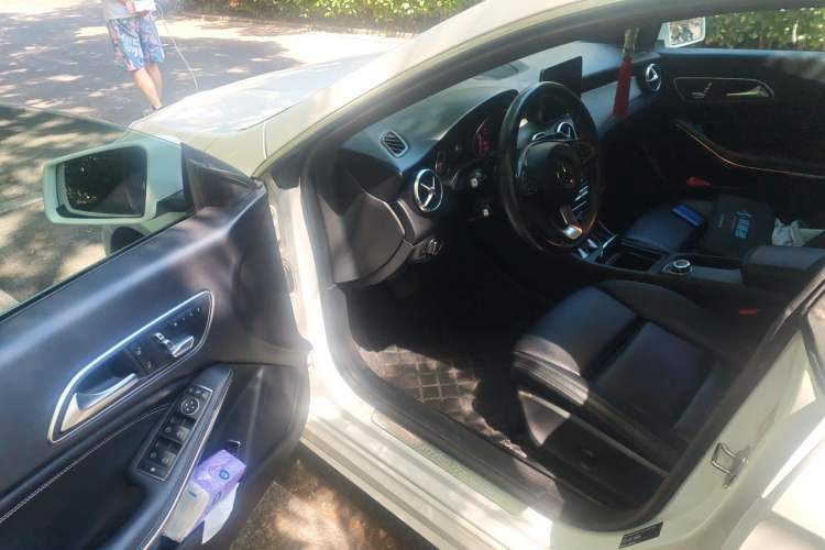 Used Mercedes-Benz CLA 2018 CLA 200 Style Edition Driver Seat