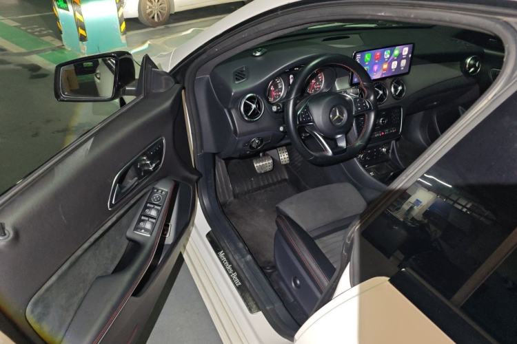Used Mercedes-Benz CLA 2018 CLA 220 4MATIC Driver Seat
