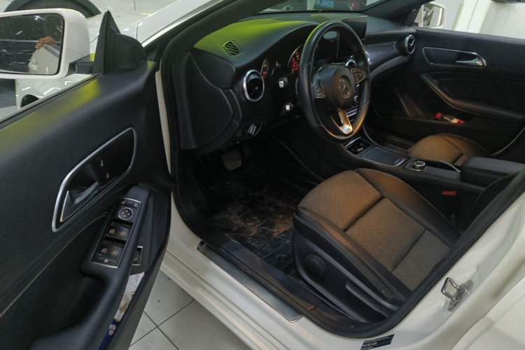 Used Mercedes-Benz CLA 2018 CLA 180 Driver Seat